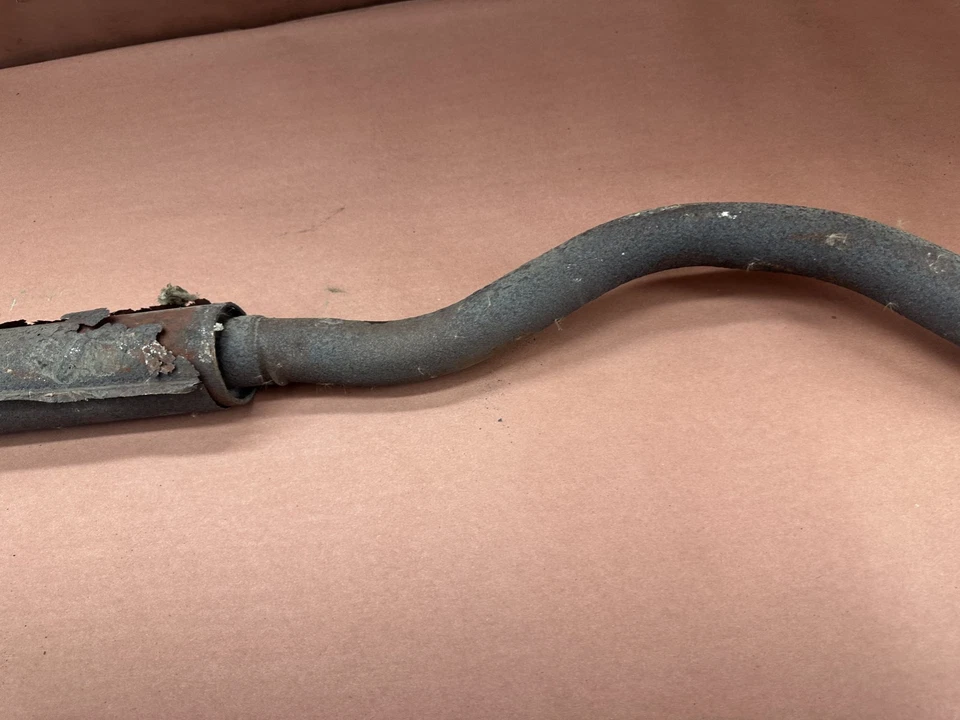 Средняя труба глушителя выхлопной системы BMW 2002 1502-2002tii задняя секция от оригинального производителя 93 000 миль - Изображение 4 из 4