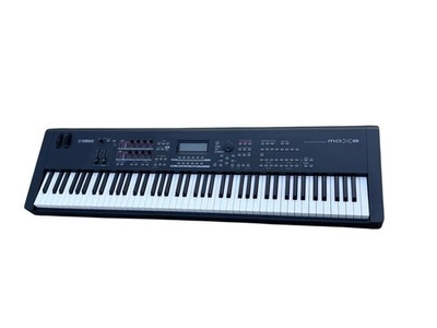 YAMAHA MOX8 88-Keys Keyboard Workstation. Please, Read the