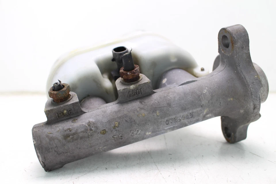 2006-2008 CHEVROLET TRAILBLAZER 4.2L BRAKE MASTER CYLINDER OEM Foto 4 de 4