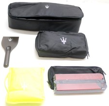 ORIGINAL Maserati Grecale Trofeo Q4 M182 Erste Hilfe Tasche Warndreieck Weste