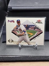 2001 Fleer Focus Diamond Vision #9DV Chipper Jones Atlanta Braves