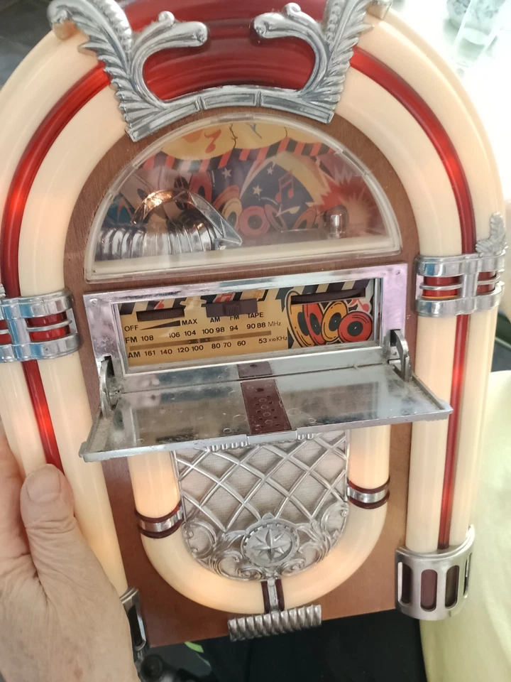 Jukebox Retro Radio / Kassette /Mini Vintage Beleuchtung funktioniert  einwandfr - Bild 4 von 4