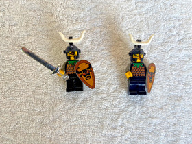 Lot of 2  Vintage Complete LEGO  Knights Kingdom "CATAPULT CRUSHER " Sets (6032)