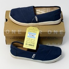 TOMS Classic Navy Canvas Slip On Shoes Youth Size 3.5 New