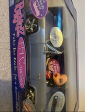 bratz car and doll (Bratz fm cruisen)