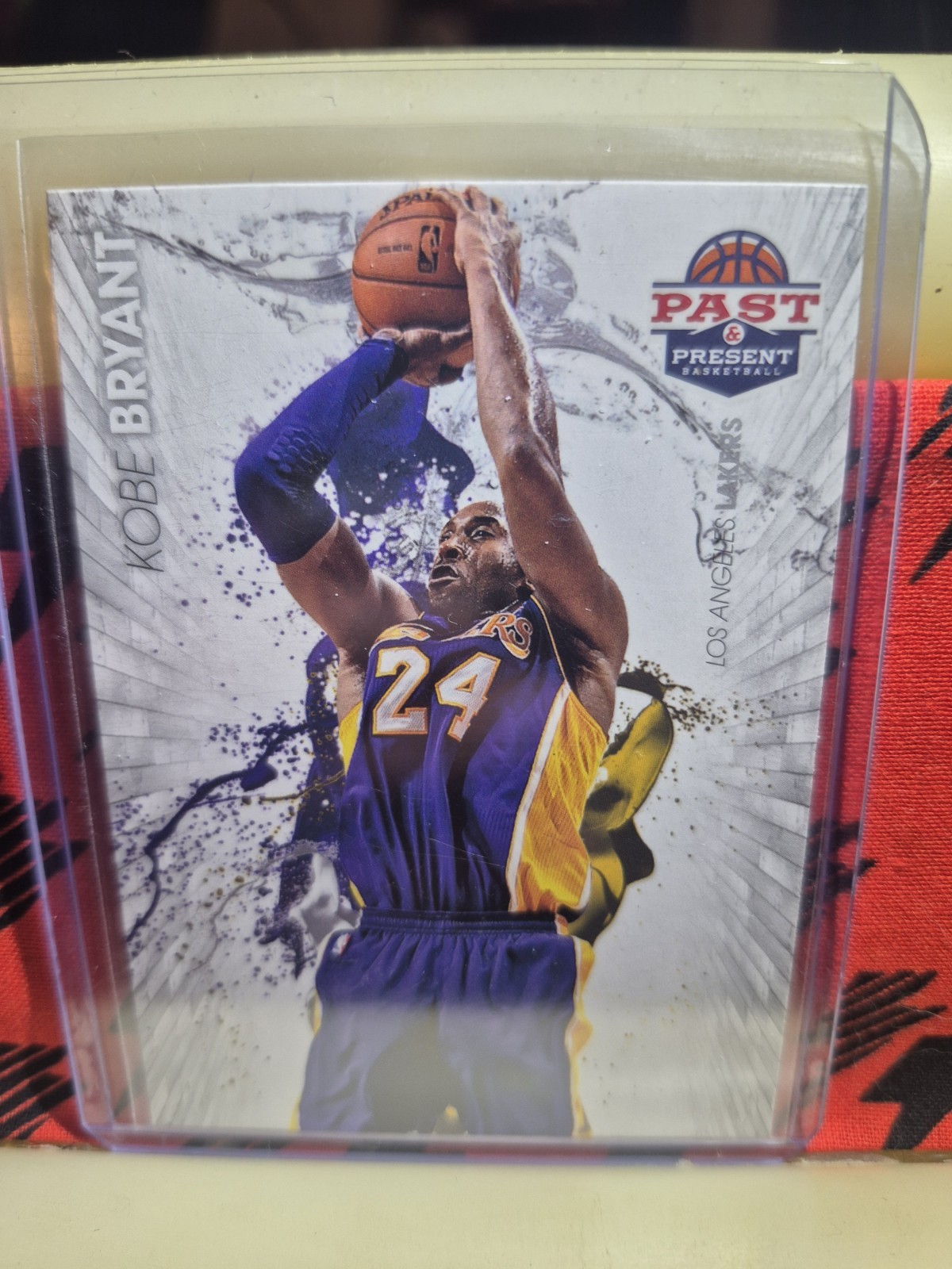 2012-13 PANINI PAST & PRESENT KOBE BRYANT RAINING THREES 3S #9