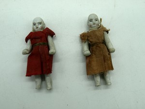 dollhouse dolls porcelain
