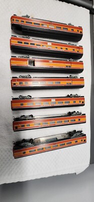 Mantua HO Scale Extruded Aluminum Passenger Cars, Painted (Lot of 7) AS IS