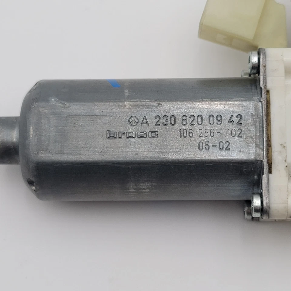 MERCEDES-BENZ R230 SL550 SL500 2003-12 MOTOR REGULADOR VENTANA PUERTA CONDUCTOR IZQUIERDO Foto 4 de 4