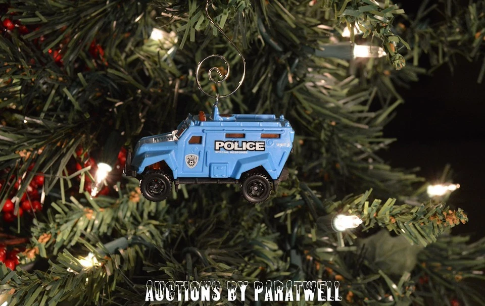Police SWAT Unit Truck Special Forces1/64 Scale Custom Christmas Ornament Adorno - Image 2 of 4