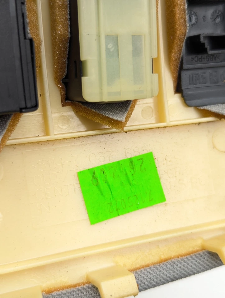 Panel de interruptores de techo de control de techo corredizo delantero BMW 525xi E60 2006-2010 Foto 3 de 4