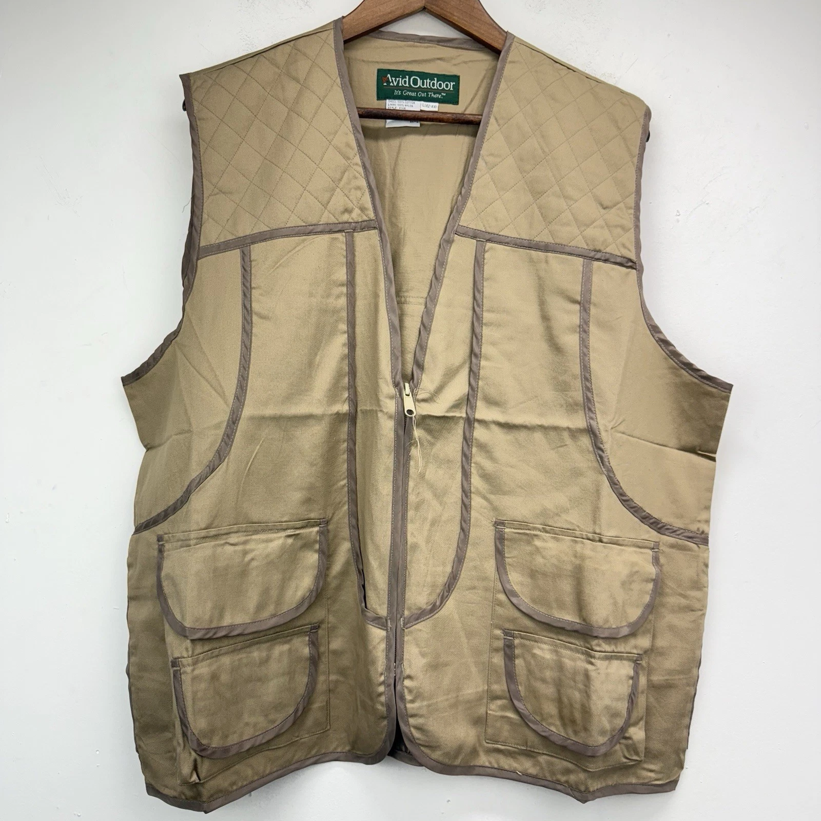 Avid Outdoor size Large (42-44) Men’s Tan Hunting Fishing Utility Vest NWOT