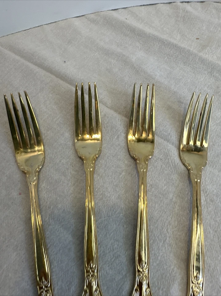 Juego de 4 tenedores de cena Godinger GRAND MASTER Gold Electro Plate de 7 1/2" Foto 2 de 4