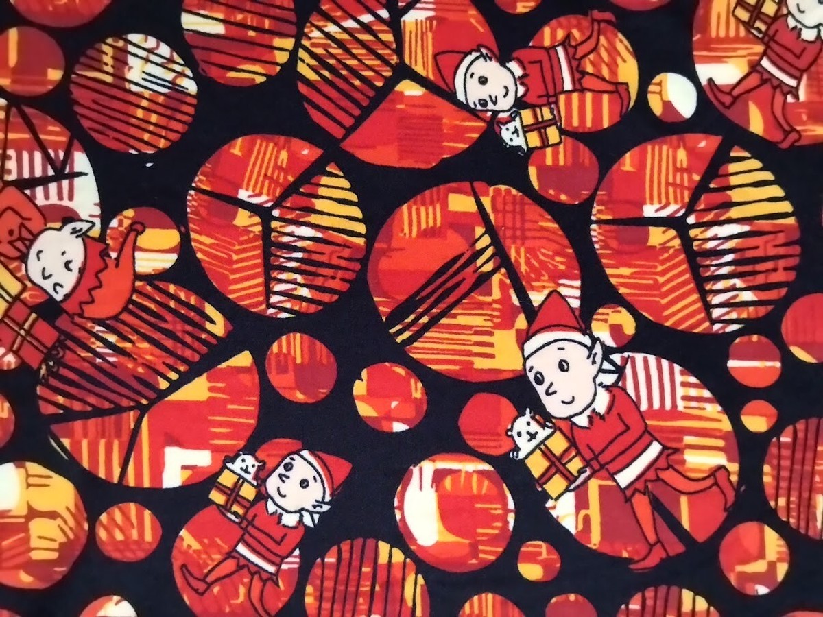 Lularoe Women's Classic T Red with Paisleys Top Size XS NWT