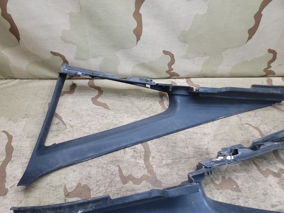 Pontiac Fiero 1986-1988 pasajero original negro panel de vela interior trasero derecho OEM Foto 2 de 4