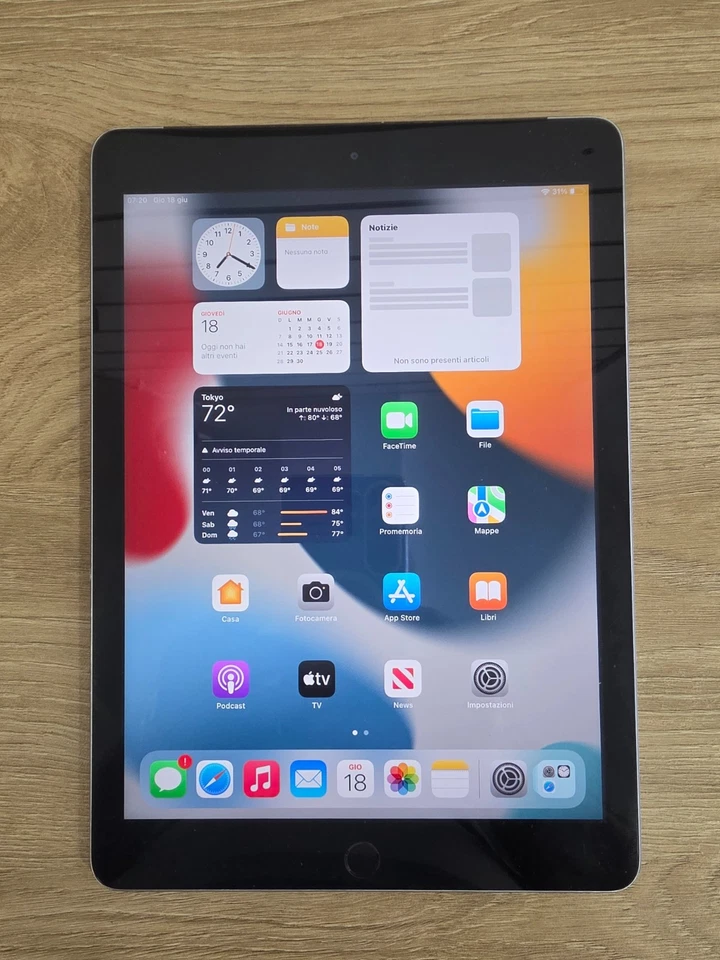 Apple iPad (5th generation) · 128GB · Cellular, foto 1 di 5