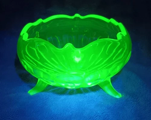 Vintage Green Depression Uranium Glass 3 Footed Candy Dish/bowl  Uv Reactive
