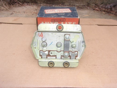 1937 Chrysler DeSoto Dodge NOS MoPar #861266 AutoLite VRP4101A VOLTAGE REGULATOR - Picture 3 of 4