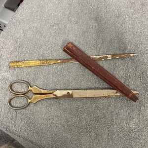 Vintage 10in Steel Barber Shear Scissors Finger Rest Gold/Silver w Brown Case