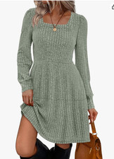 NWOT SAMPEEL Women's Long Sleeve Fall Sweater Dress Size M Cream Green Holiday
