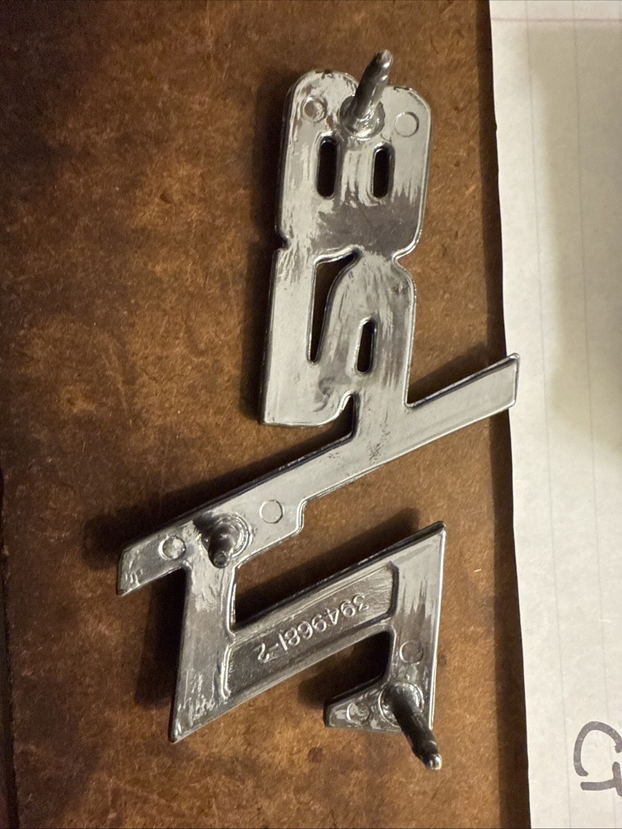 GM13コマAG925刻印 NOS GM 1969 Z28 Camaro Grille Emblem Ornament 3958642 | eBay