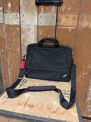 Think Pad Laptoptasche schwarz drei Reißverschlussfächer Griff & Schultergurt