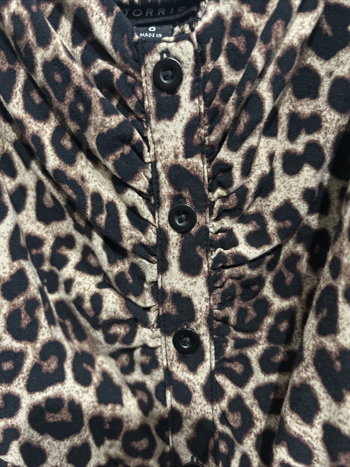 Torrid Challis Button Front Leopard Print Smock D… - image 3