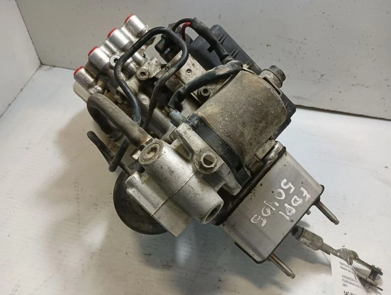 2014-2023 Infiniti QX80 Hydraulic Power Brake Booster Pump Assembly OEM - Image 3 of 4