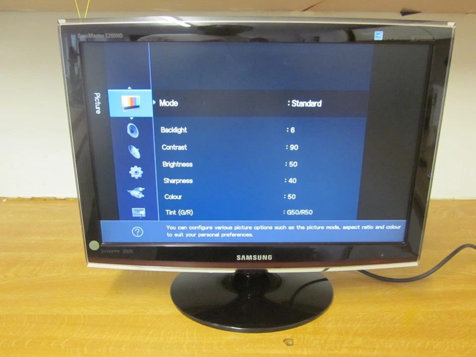 Samsung SyncMaster T200HD TV, which has been previously used, fully functional. - Image 4 of 4