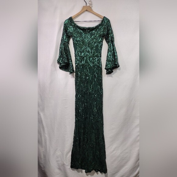 Betsy Adam Off Shoulder Sequin Evening Gown Party Prom Dress Women's  Green