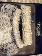 bridal garter set