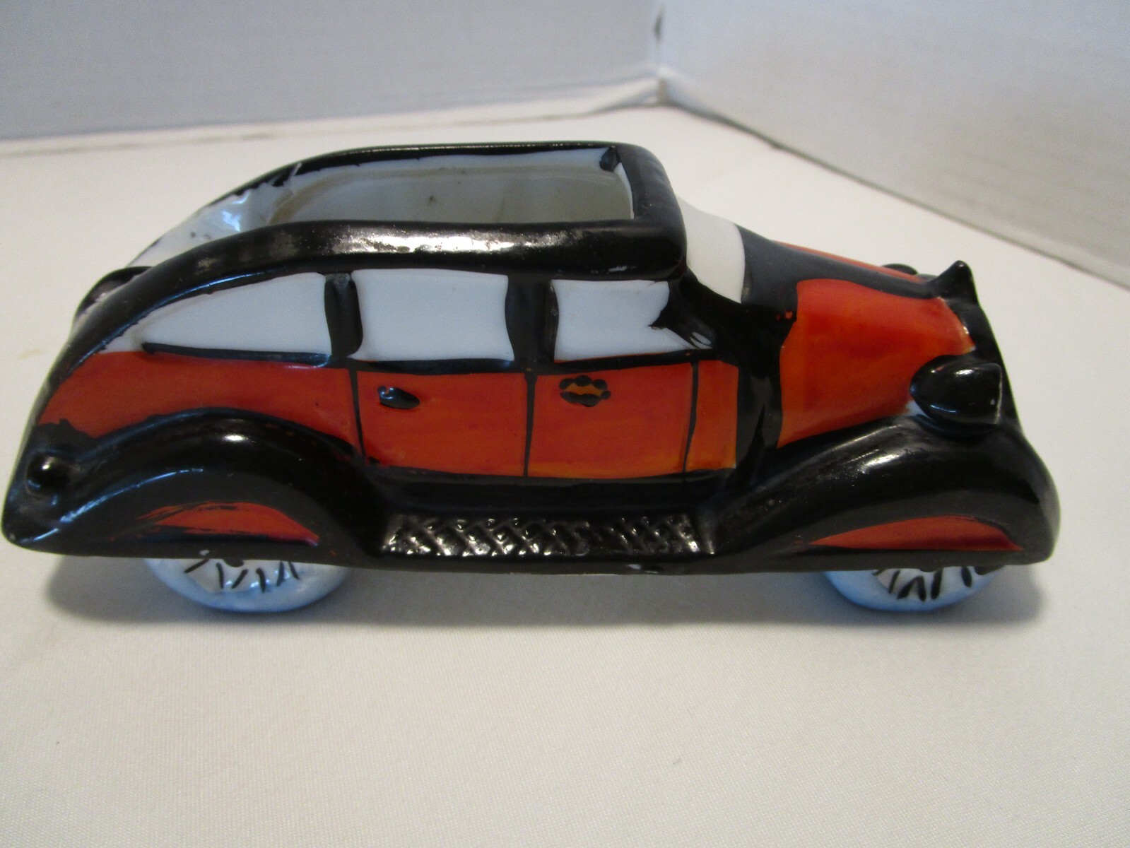 Picture 1 of 8