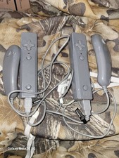 Nintendo Wii Full Set Of P1 P2  Controllers W...