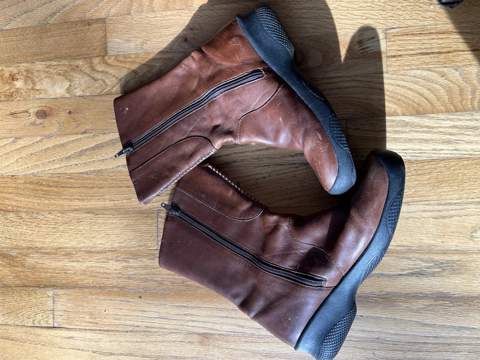 Botas Keen Bern de cuero marrón a media pantorrilla cremallera lateral para mujer talla 8” Foto 4 de 4