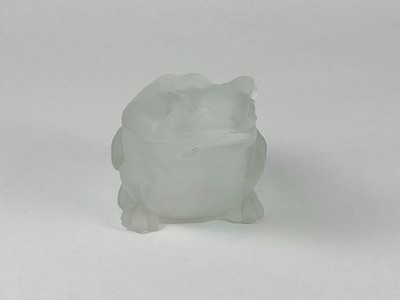 Antique Circa 1900-1930 Frosted Glass Frog Lidded Box by Co-Op Flint Glass Co