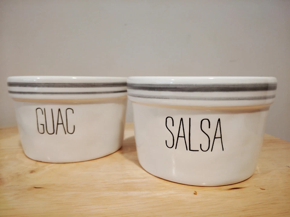 Cuencos para servir salsa y guacamole Mud Pie con cuchara Yum Foto 2 de 4