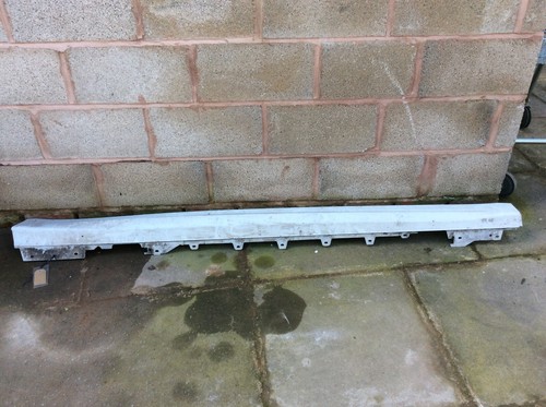 BMW 4ER F32 F33 M SPORT FAHRER SEITENROCK WEISS