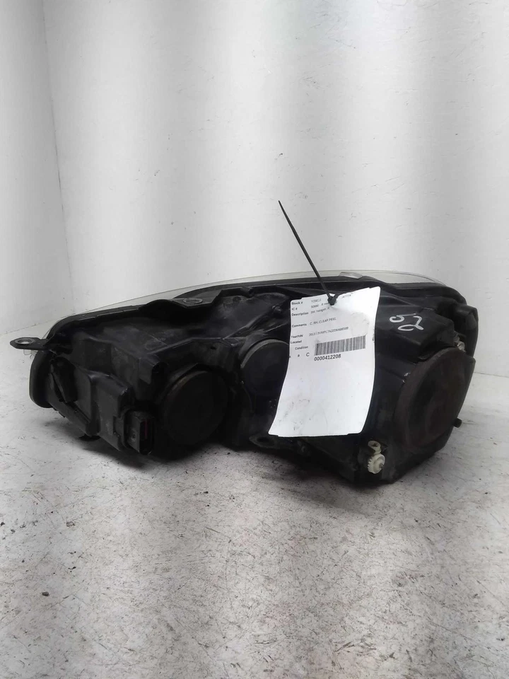 Used Right Headlight Assembly fits: 2013 Volkswagen Jetta SW halogen Right Grade Foto 2 de 4