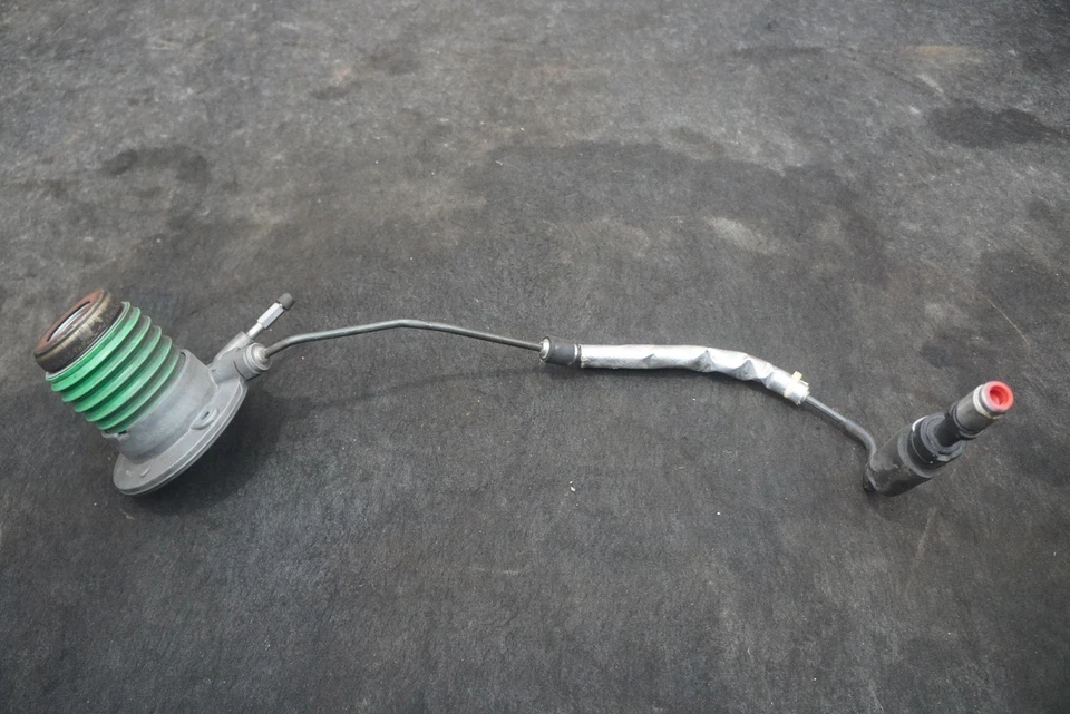 Clutch Actuator Slave Cylinder Bearing 24237634 Chevrolet Corvette C6 2005-13 - Image 2 of 4