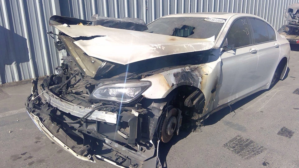 11 12 13 14 15 BMW ALPINA B7 carrocería del acelerador Foto 2 de 4