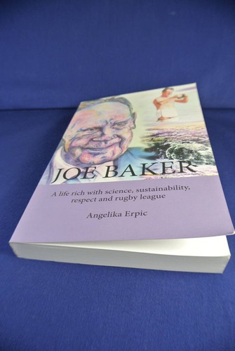 JOE BAKER Angelika Erpic BIOGRAPHY SCIENCE SUSTAINABILITY AND RUGBY LEAGUE Book - Bild 9 von 11