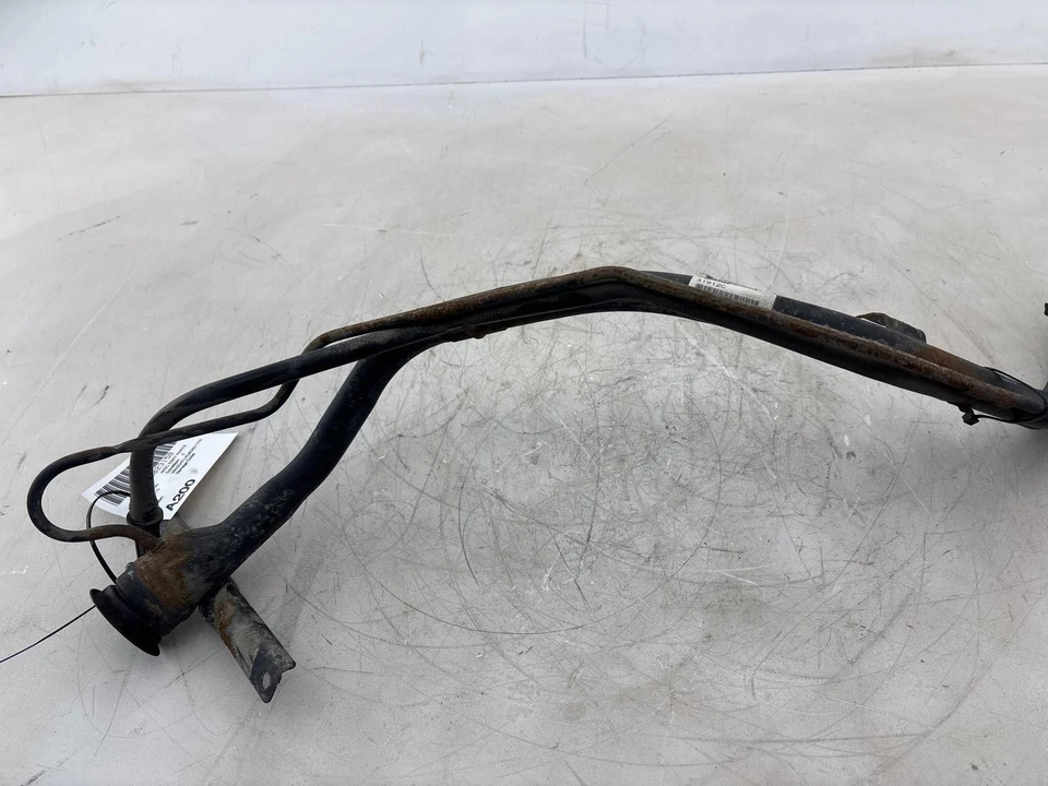 GMC Terrain 2012-2017 tanque de combustible gasolina tubo de cuello de llenado OEM Foto 3 de 4