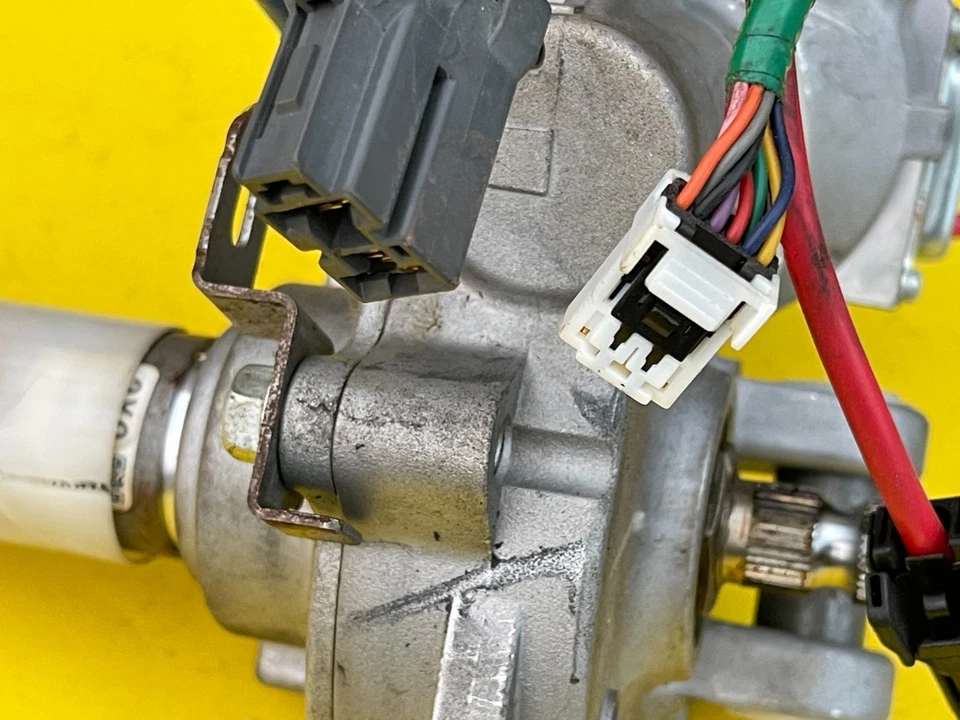 2014-2015 MITSUBISHI OUTLANDER ELECTRIC POWER STEERING COLUMN MOTOR OEM - Image 4 of 4