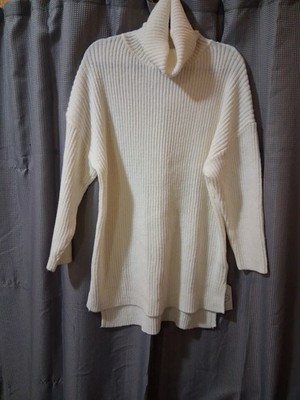 Lillusory Women's Oversized Turtleneck White Soft Size M NWT Long Sleeve Ribbed