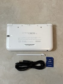 Nintendo 3DS XL LL White Handheld With Charger And Stylus Very Good