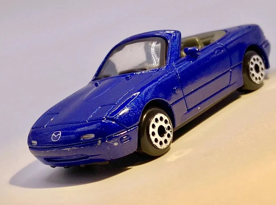 Motormax🔥Mazda RX7 RX-7 Spirit R - Azul RARO🔥- 1:64 - Foto 2 de 4