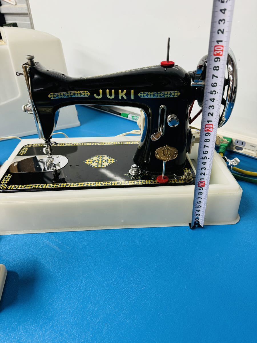 JUKI Industrial Treadle Sewing Machine NA-350 Retro Vintage JUKI Industrial Treadle Sewing Machine NA-350 Retro Vintage