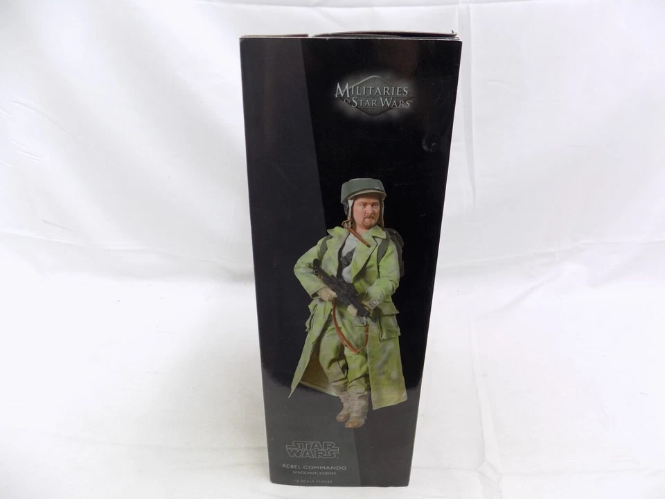 Like New Boxed Star Wars Sideshow Rebel Commando Sergeant: Endor 12" 1/6 Scal... - Image 4 of 4