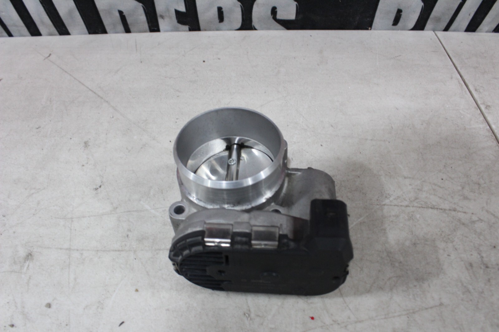 2006 Bentley Gt Gtc Flying Spur air intake valve throttle body 07C133062C