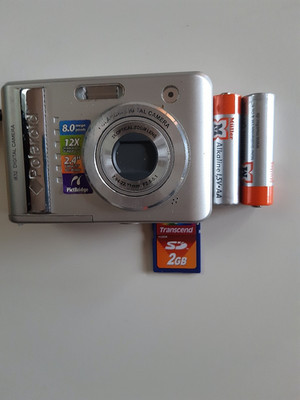 Digitalcamera i832 von Polaroid  silber 8.0 megapixel gebraucht